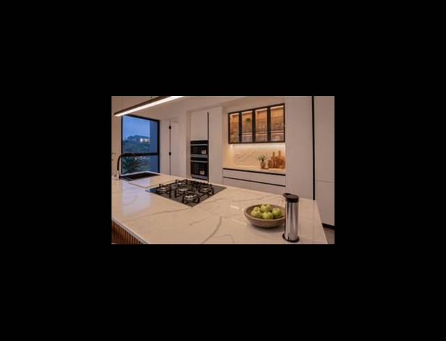 4 BEDROOM HOUSE FOR SALE IN SEATON ESTATE